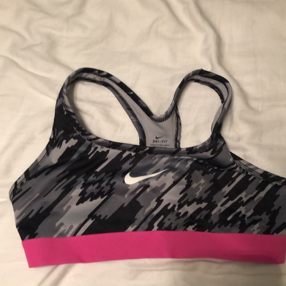 Nike kids sports bra